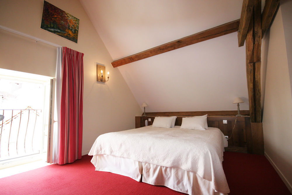 Le Marius Hotel Les Riceys Exterior photo